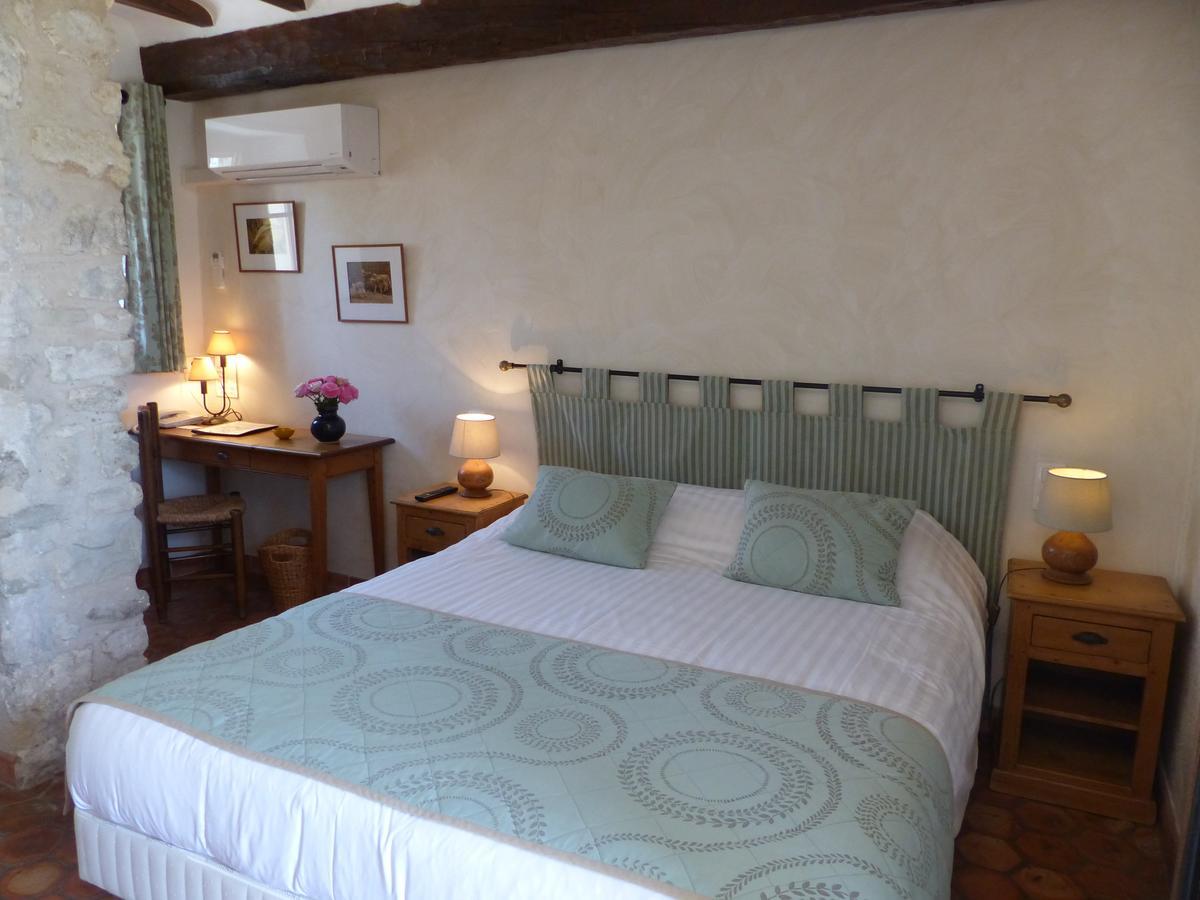 Hotel Charembeau Forcalquier Esterno foto